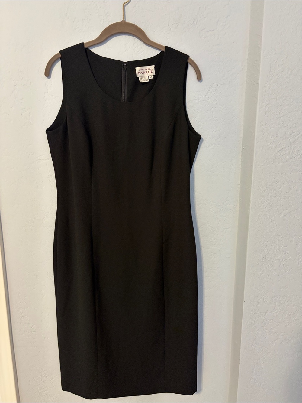Adrianna Papell Black Sleeveless Midi Sheath Dress